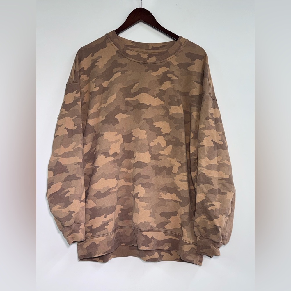 Lululemon crewneck camo sweater size xl